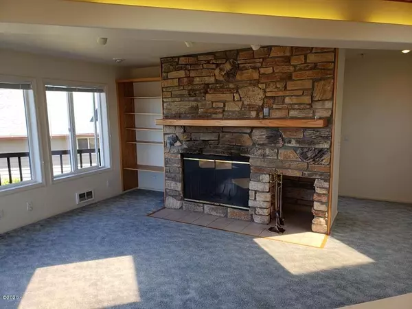 Waldport, OR 97394,2106 NW Oceania DR