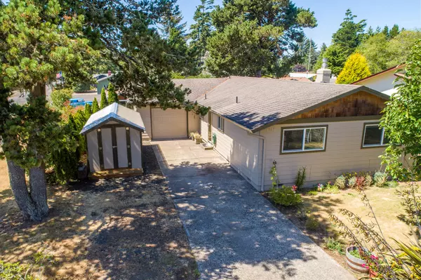 1040 SE Ball BLVD, Waldport, OR 97394