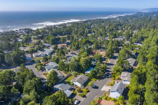 Lincoln City, OR 97367,5410 Palisades DR