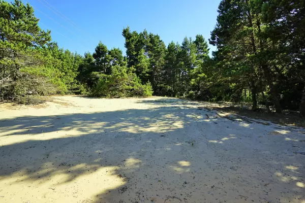 Waldport, OR 97394,1905 NW Hilton DR