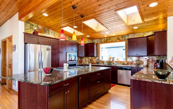 Waldport, OR 97394,5346 SW Pacific Coast HWY