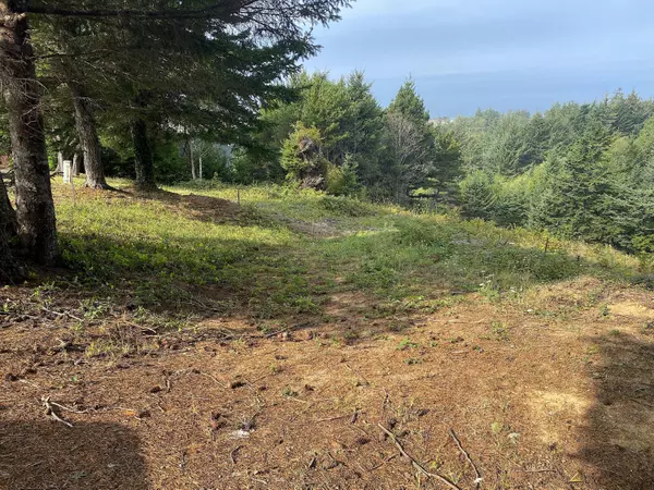 940 NW Highland CIR, Waldport, OR 97394