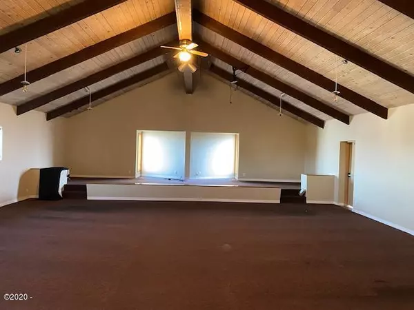 Waldport, OR 97394,485 NW Cedar ST