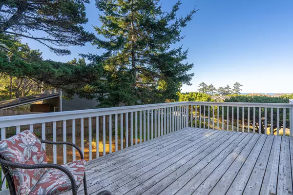 Waldport, OR 97394,1713 NW Sandpiper Dr.