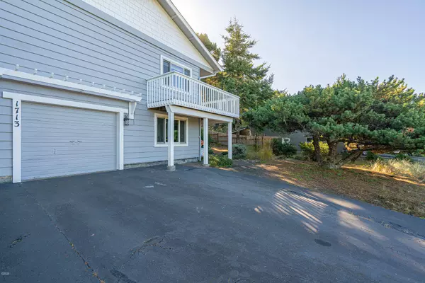 Waldport, OR 97394,1713 NW Sandpiper Dr.