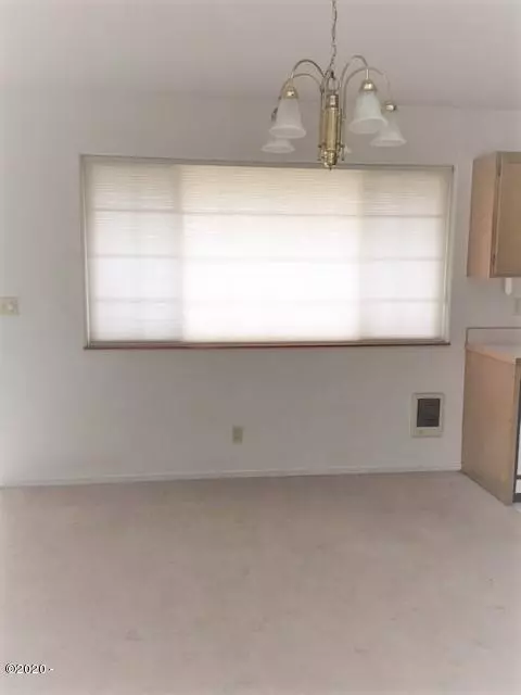 Waldport, OR 97394,1605 NW Parker AVE