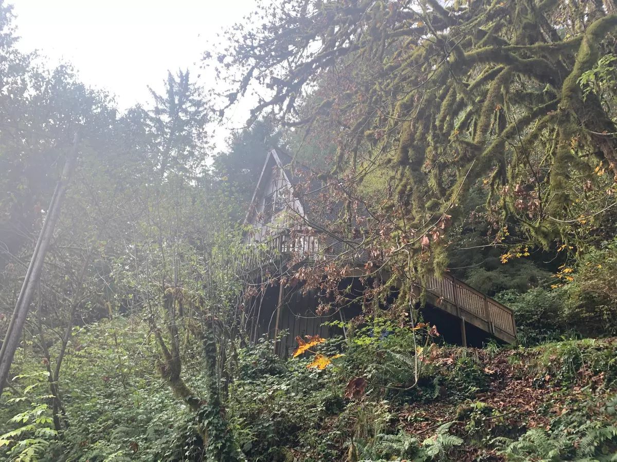 Tidewater, OR 97390,1426 E Canal Creek RD