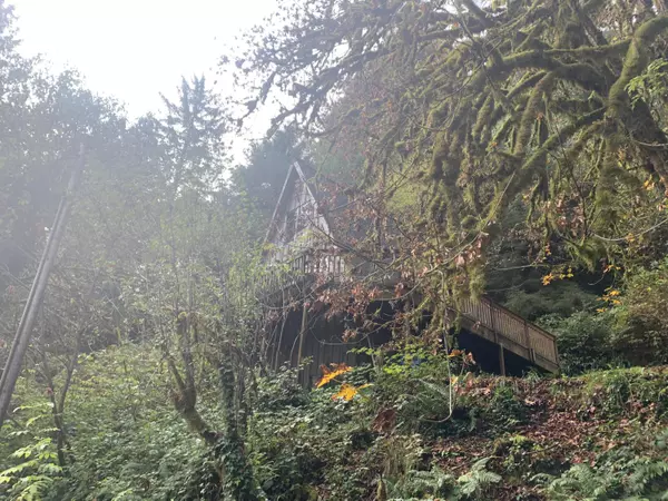 1426 E Canal Creek RD, Tidewater, OR 97390