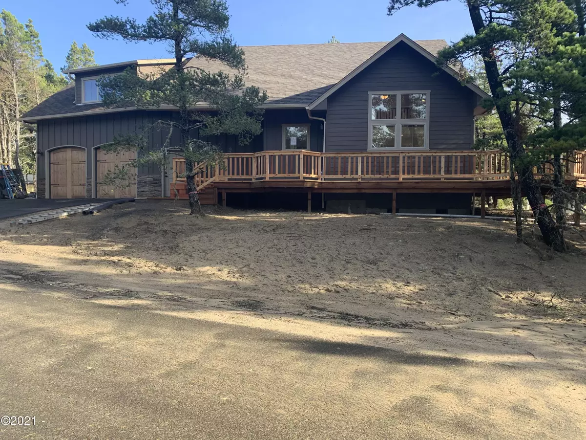 Waldport, OR 97394,3601 NW Shore View LOOP