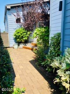 Waldport, OR 97394,580 SW Green DR