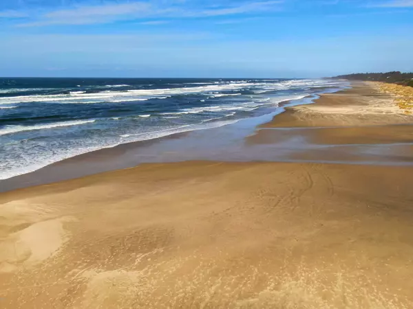 Waldport, OR 97394,3702 NW Hidden Lake DR