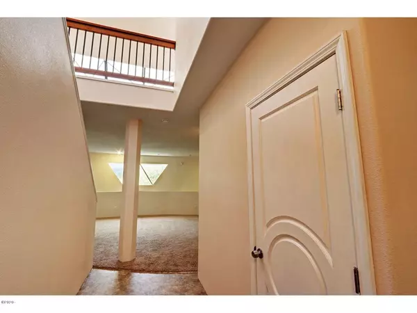 Tidewater, OR 97390,8689 E Alsea HWY