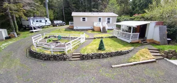 5316 SW Seahawk ST, Waldport, OR 97394