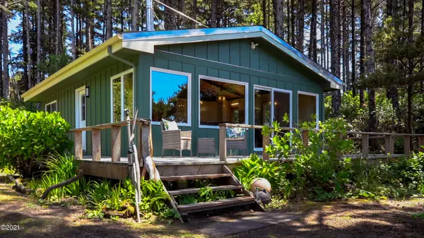 Seal Rock, OR 97376,1322/1318 NW Voyager WAY