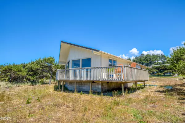 Waldport, OR 97394,3406 NW Hidden Lake DR
