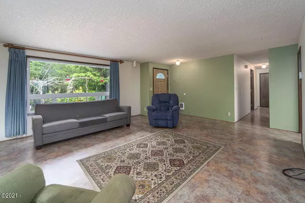 Waldport, OR 97394,230 SE Salmon ST