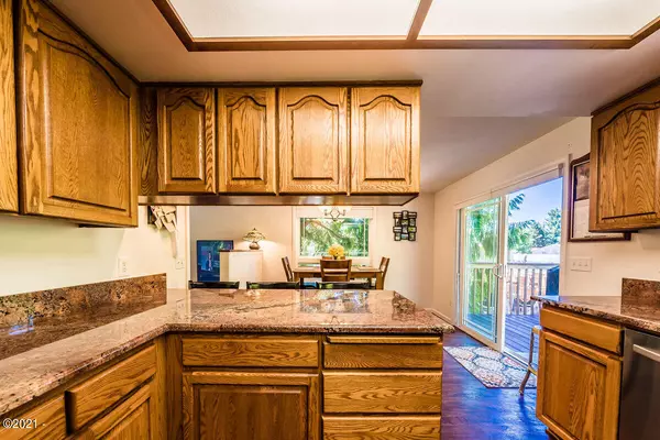 Waldport, OR 97394,540 SW Range DR