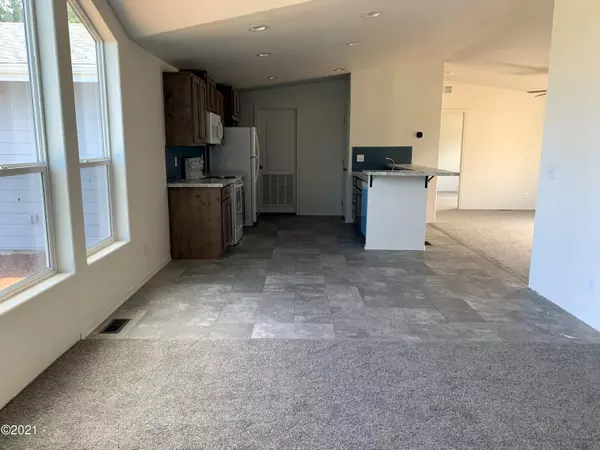 Waldport, OR 97394,1125 SW Sailfish LOOP