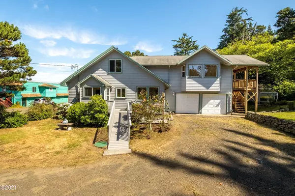 Seal Rock, OR 97376,8721 NW Grandview ST