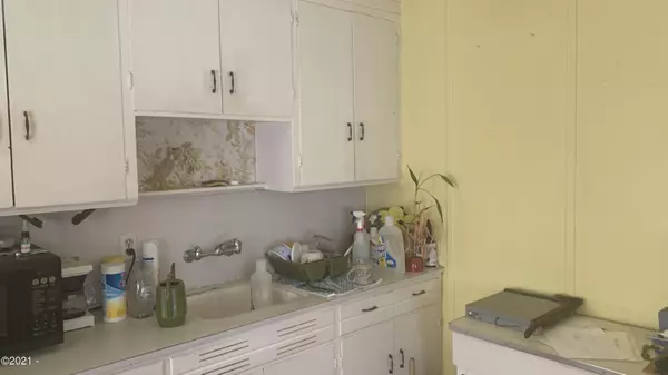 Waldport, OR 97394,1278 SW Southmayd LN