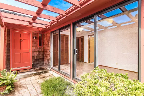 Waldport, OR 97394,3333 SW Pacific Coast HWY