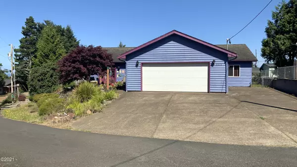 Waldport, OR 97394,220 SW View DR