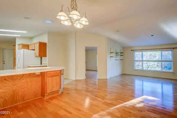 Seal Rock, OR 97376,840 NW Grouse ST