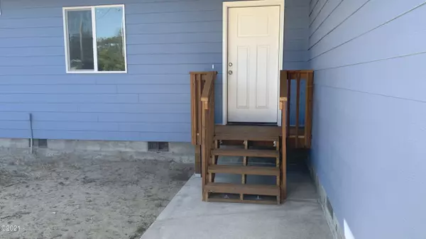 Waldport, OR 97394,1702 NW Oceanic LOOP