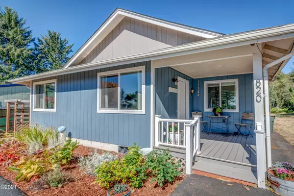 820 NW Estate DR, Seal Rock, OR 97376