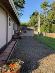 Waldport, OR 97394,1088 SW Tara LN