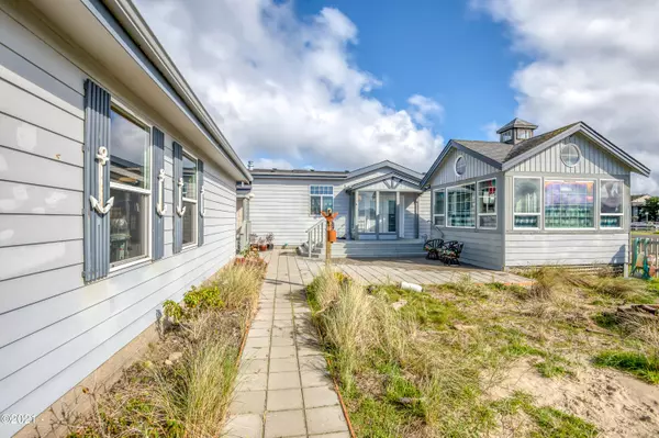 Waldport, OR 97394,1908 NW Admiralty CIR