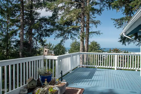 Waldport, OR 97394,3614 NW Shore View LOOP