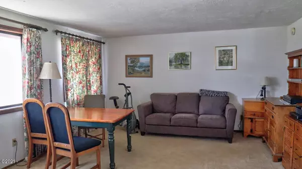 Waldport, OR 97394,2009 NW Bayshore DR