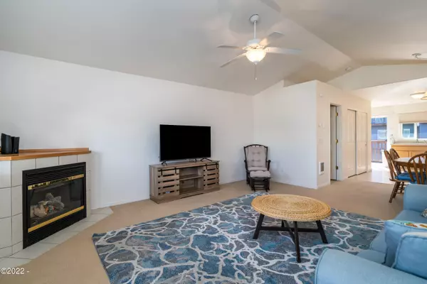 Lincoln City, OR 97367,1292 NW 15th ST