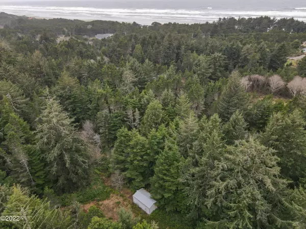 Seal Rock, OR 97376,6010 NW Fox Creek WAY