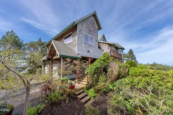 Neskowin, OR 97149,4900 Hilltop LN