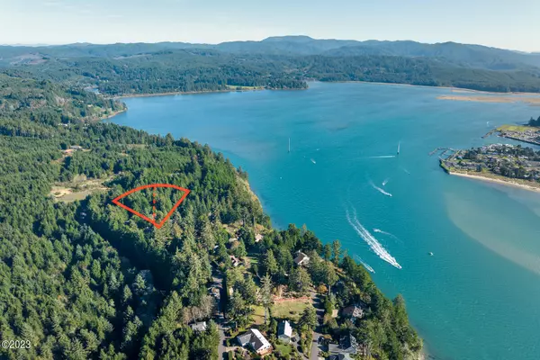 Waldport, OR 97394,715-725 NW Highland CIR