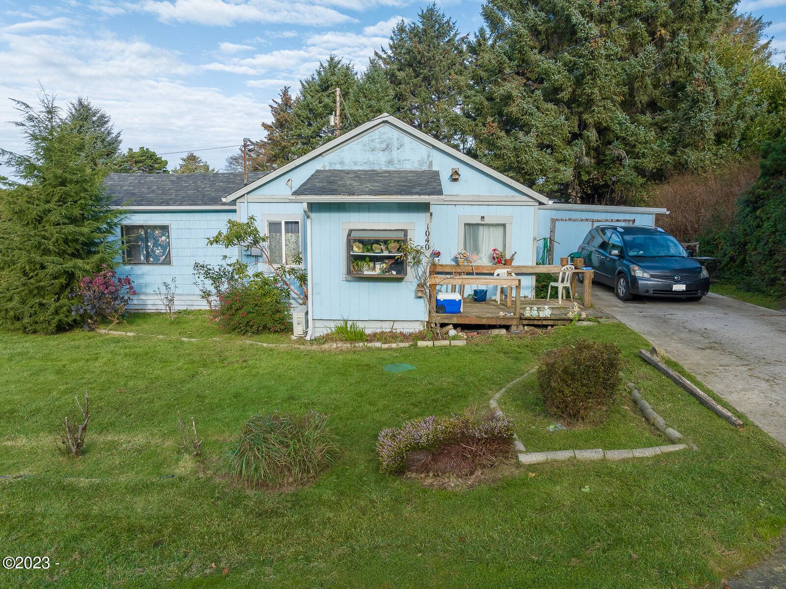 1040 SW Seabrook LN, Waldport, OR 97394