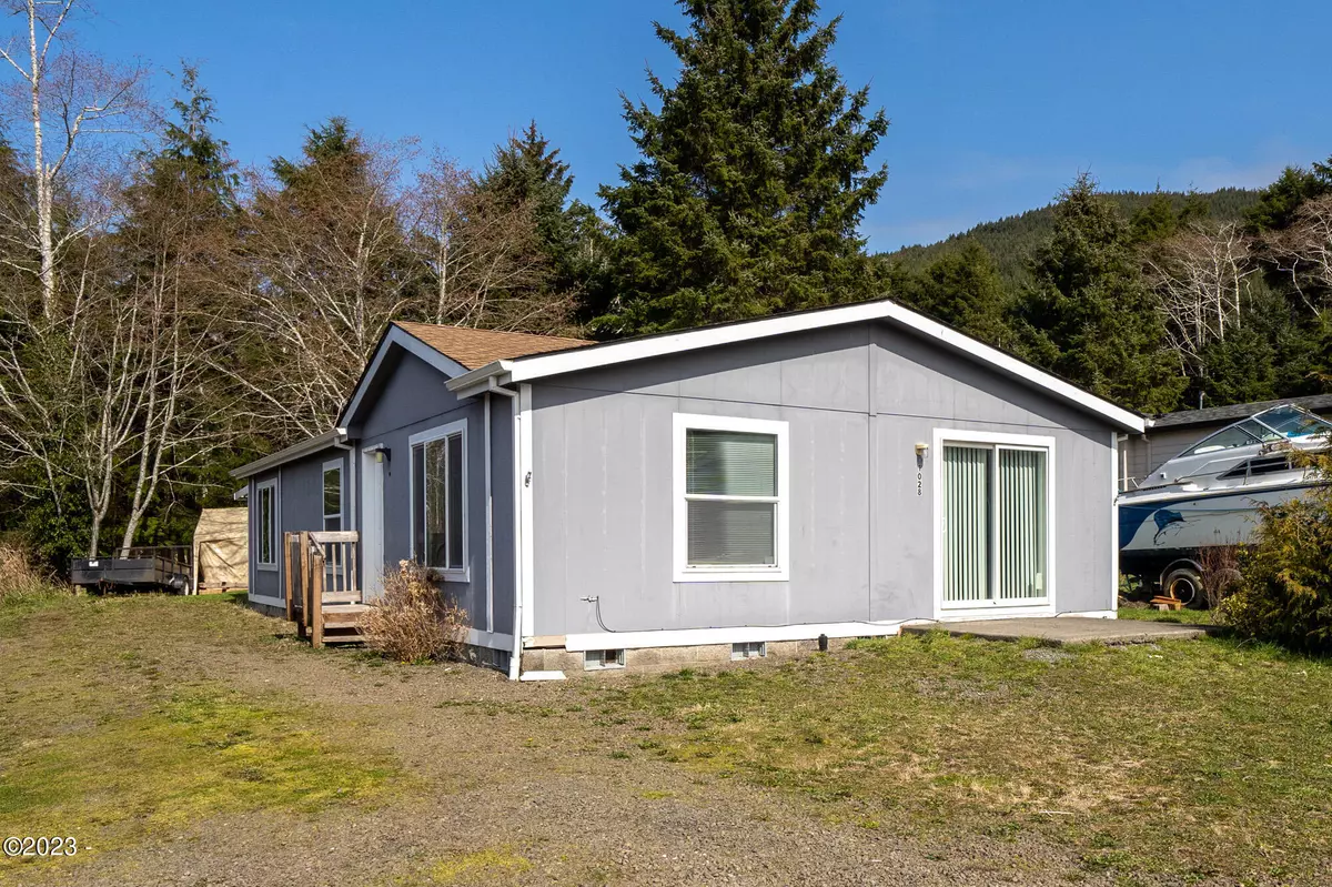 Rockaway Beach, OR 97136,1028 NE 14th ST