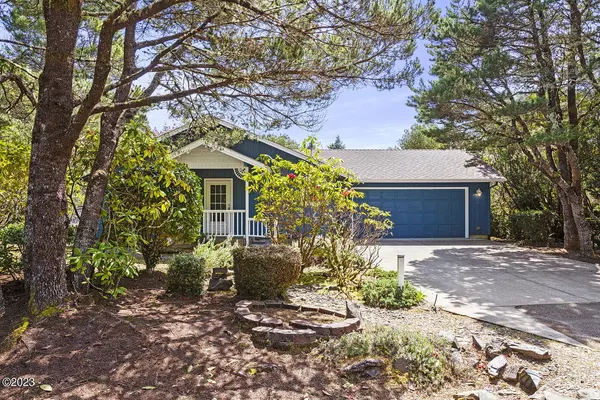 Florence, OR 97439,4886 Oceana DR