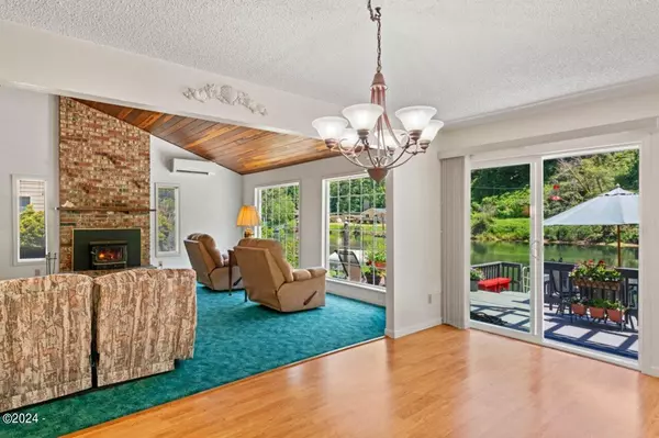 Tidewater, OR 97390,437 E Evans DR