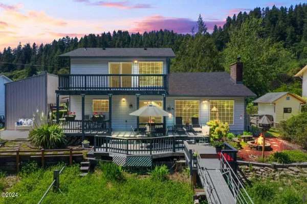 437 E Evans DR, Tidewater, OR 97390