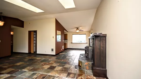 Waldport, OR 97394,720 SE Bird AVE