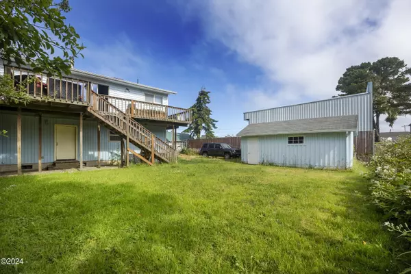 Waldport, OR 97394,135 SW Strawberry LN