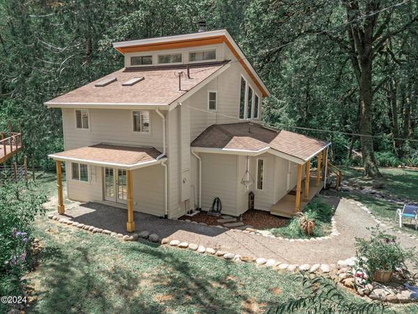 19 N New Bridge CT, Otis, OR 97368