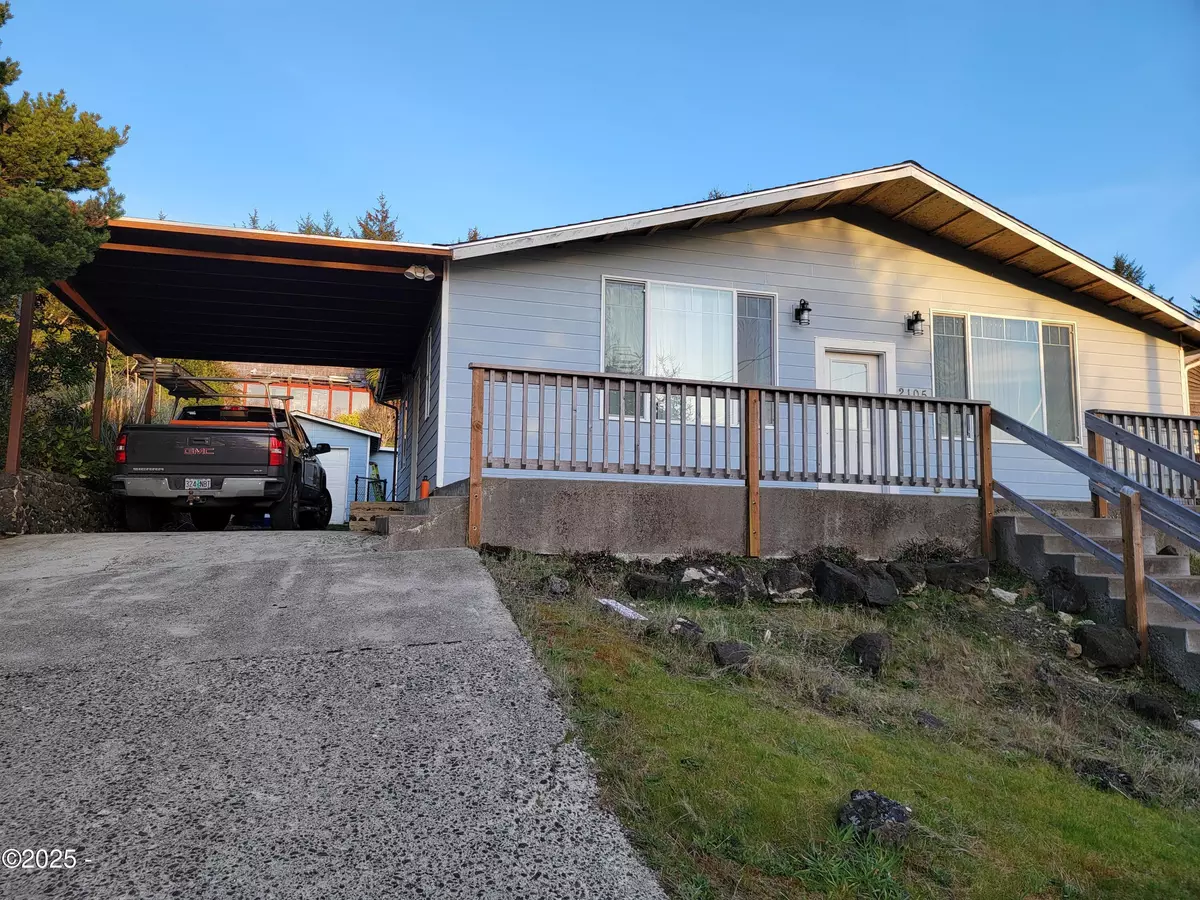 Waldport, OR 97394,2105 NW View Ridge DR