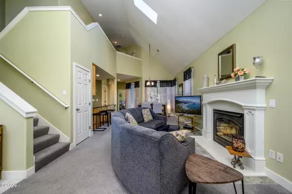 South Beach, OR 97366,6355 SW Arbor DR