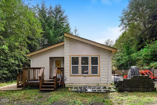 10765 Tillicum Lp, Neskowin, OR 97149