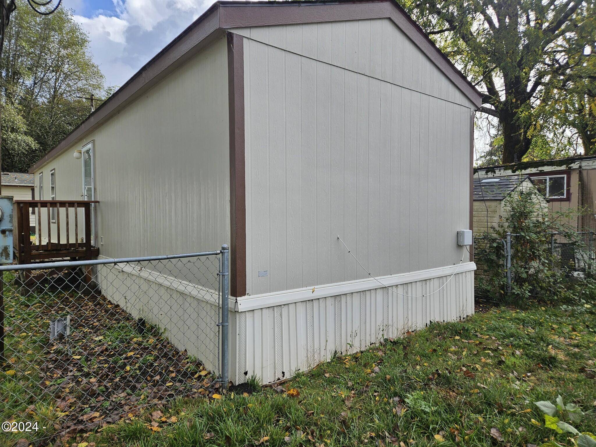 Siletz, OR 97380,724 SW Ferry AVE #29