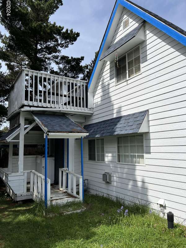 6835 SW Galley AVE, Lincoln City, OR 97367